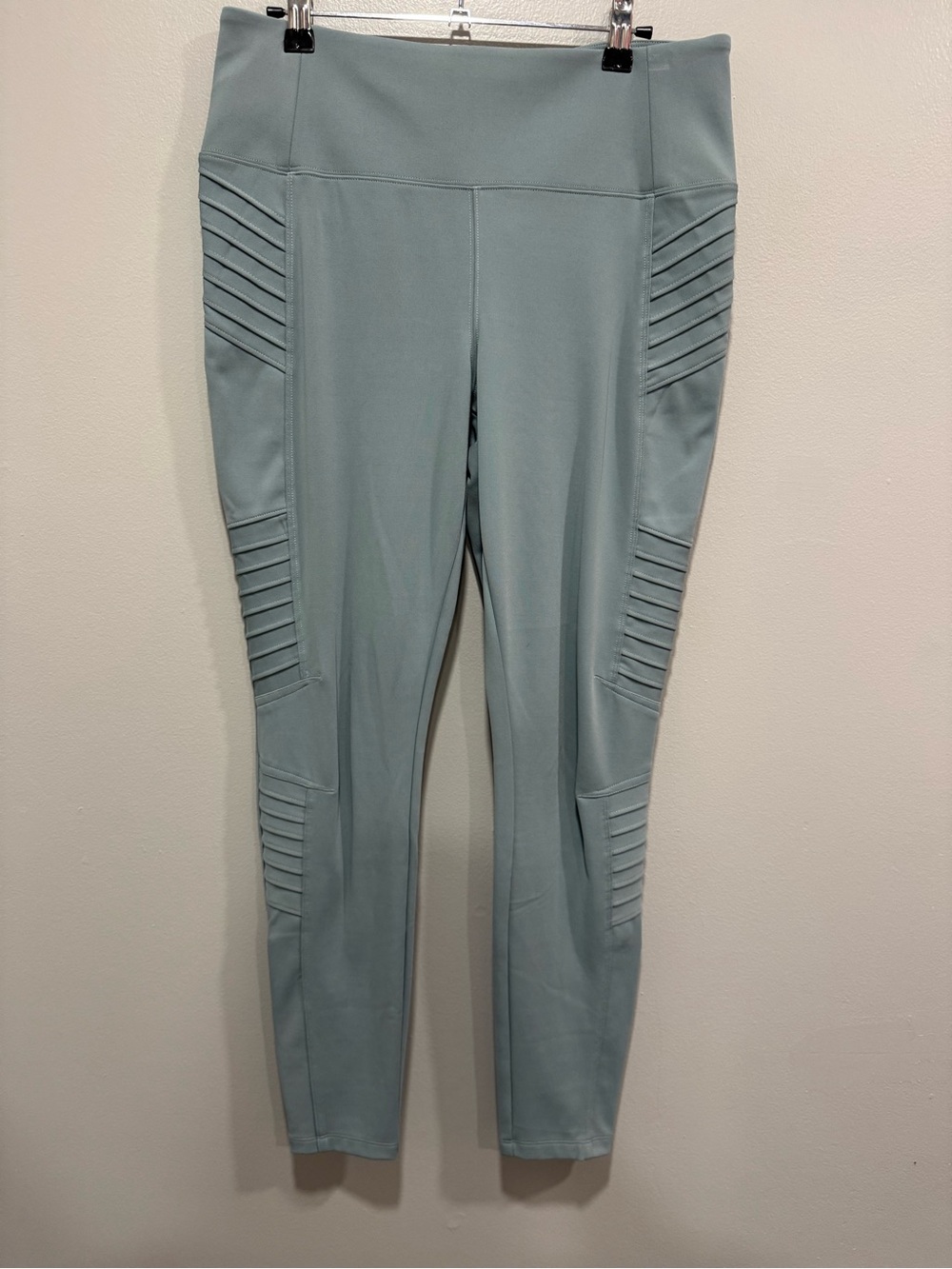 Athleta Delancey Moto Tight Size Large